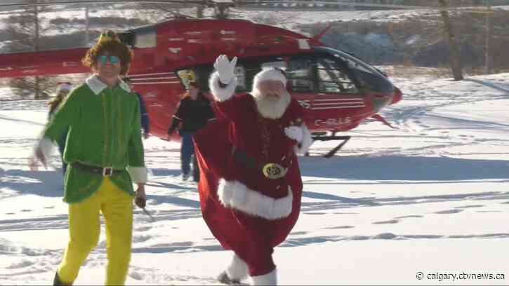 Santa swaps sleigh for STARS chopper on visit to Alberta Children's Hospital