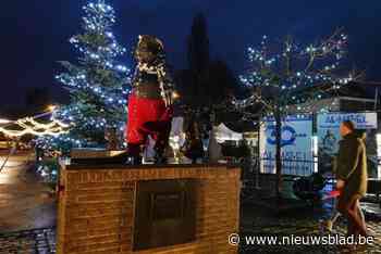 Kerstmarkt Tollembeek zoekt door guur weer onderdak in zaal Willem Tell