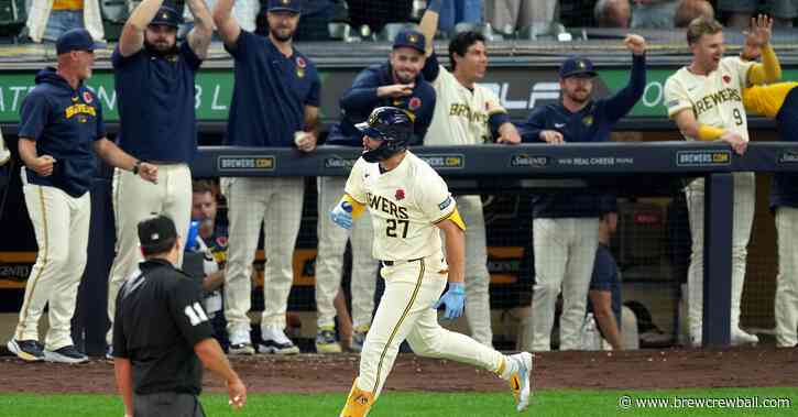 Willy Adames signs with San Francisco Giants