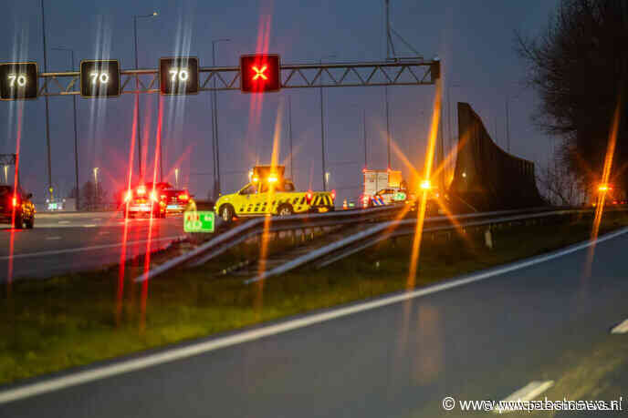 Auto's botsen op A2 bij Vinkeveen: bestuurder verdacht van rijden onder invloed