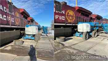 Train and truck collide in Didsbury, Alta.