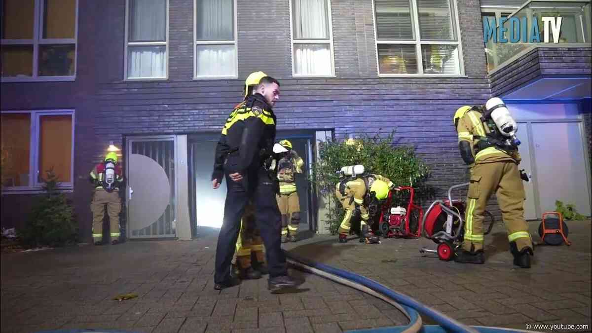 Flat ontruimd door zeer grote brand in garage Katadreuffestraat Rotterdam