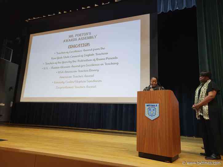 Former students hold memorial for longtime Monroe High School teacher Tom Porton