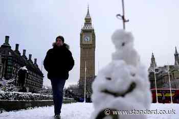 UK weather: Country could see white Christmas as Met Office predicts snow and sleet over festive period