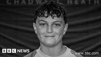 West Ham keeper, 15, dies after cancer diagnosis