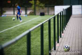 Genkenaar duwt andere vader tijdens voetbalmatch van zoontjes (10): “Hij had in een rolstoel kunnen zitten”