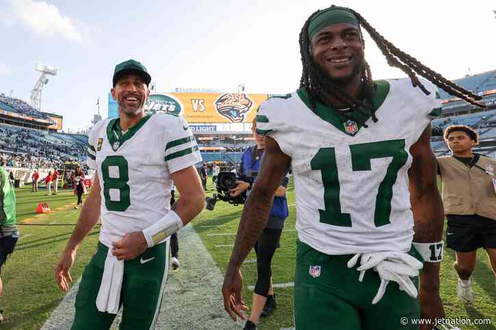 Rodgers Finally Leads Jets to Comeback Victory as Davante Shines