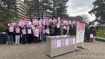 Protest gegen Baumfällungen an der TH Deutz in Köln