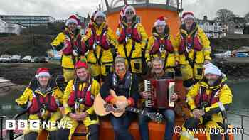 Christmas single pays tribute to RNLI volunteers