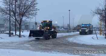 ‘Who knows how long:’ Winnipeggers concerned about city’s snow removal plans