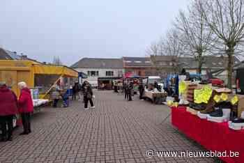 Meerderheid draait beslissing vorig bestuur effectief terug: “Wekelijkse donderdagmarkt blijft doorgaan op Marktplein en verhuist niet naar de Mechelseweg”