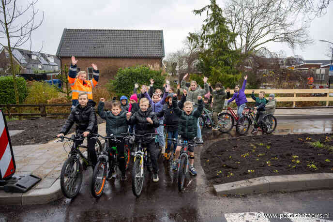 Feestelijke opening vernieuwd kruispunt Bonkestekersweg - Mijdrechtse Dwarsweg - Voorbancken