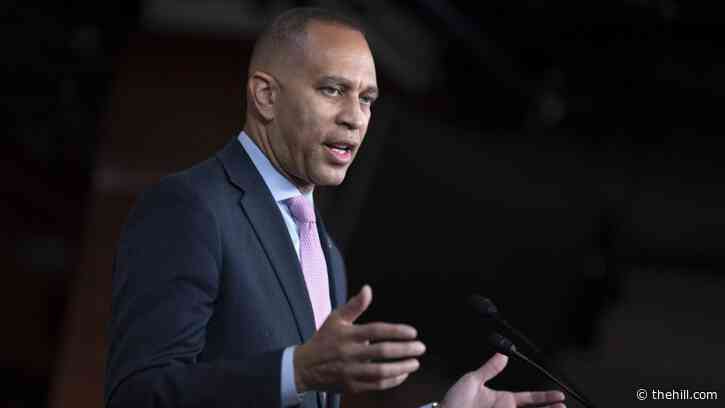 Jeffries suggests Democrats will oppose a 'clean' funding bill after Johnson's plan falters