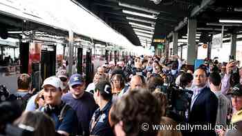 Sydney Trains strike warning just before Christmas