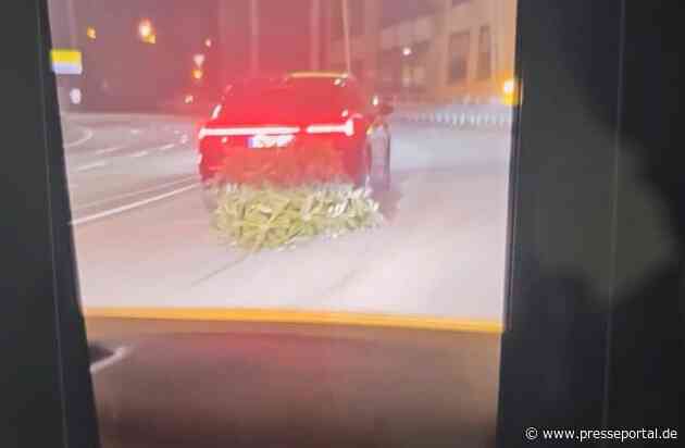 POL-SI: Audi zieht 4-Meter-Tannenbaum auf HTS hinter sich her - Polizei sucht nun Zeugen - #polsiwi