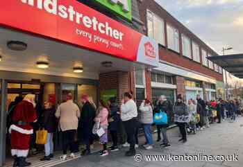 Bargain hunters queue for hours for Poundstretcher opening