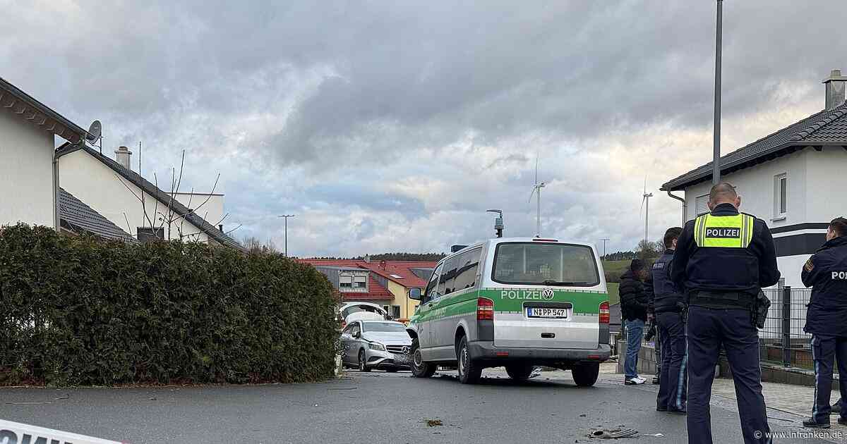 Kreis Erlangen-Höchstadt: Polizei beendet Verfolgungsjagd mit Schüssen - mehrere Unfälle in zwei Landkreisen