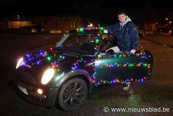 Jelle (20) moet lichtjes van ‘kerstauto’ halen, of hij riskeert een inbeslagname: “Hopelijk blijft het bij een waarschuwing”