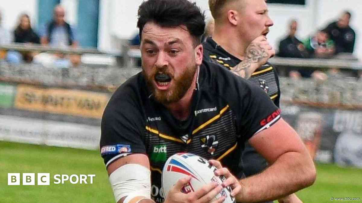 Cornwall forwards agree new deals for 2025