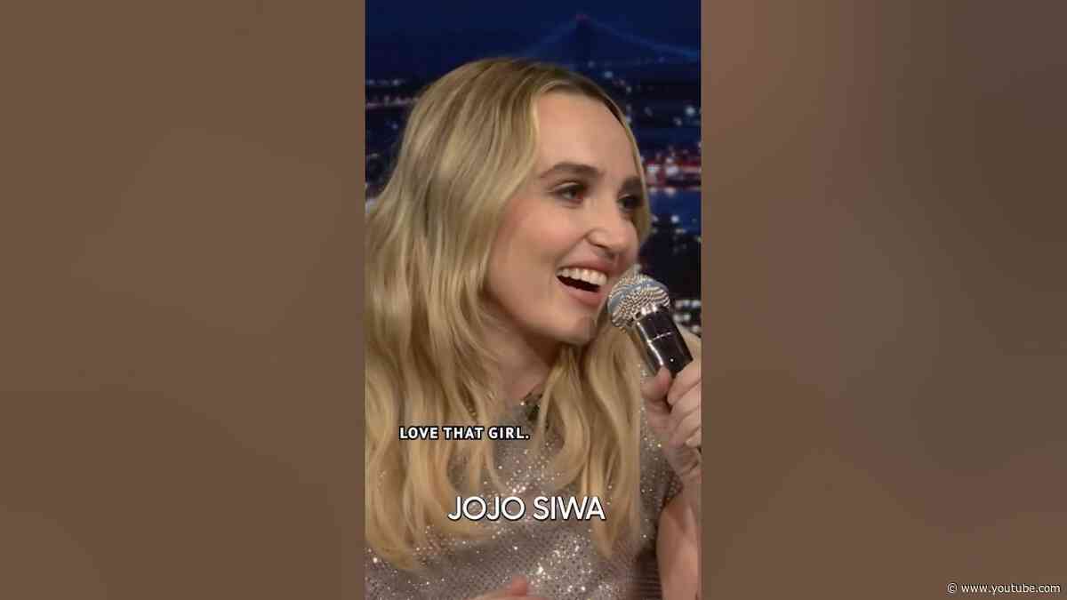 #ChloeFineman sings “Jingle Bells” while doing her famous impressions 🔔 #FallonTonight