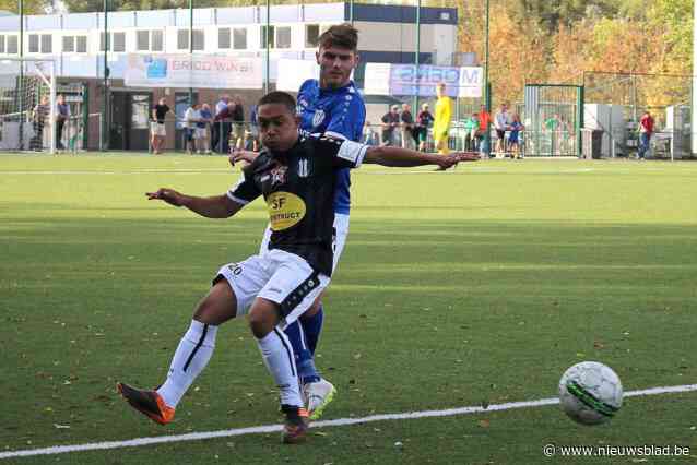 Maxime Aelen trekt de voetbalschoenen weer aan