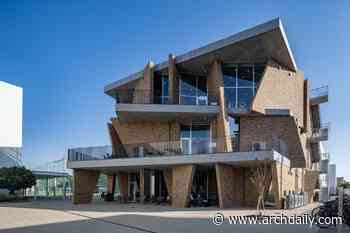 Shonan Institute of Technology High School Library / kousou + Fukei Co.