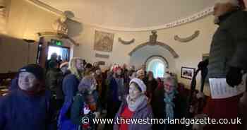 Hoad Monument turns into festive carol venue for Christmas event