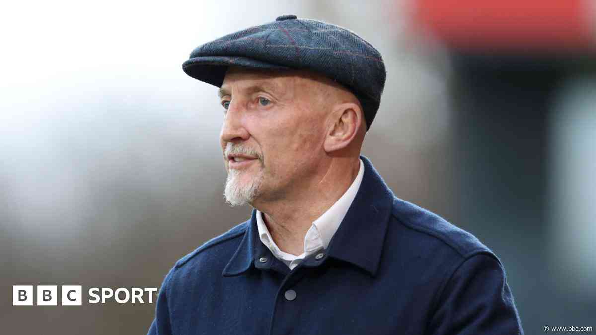 Holloway 'needs' win in 1,000th game more than any other