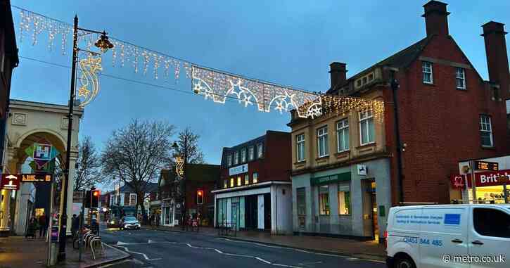 People think town’s Christmas lights look like ‘underwear on a washing line’