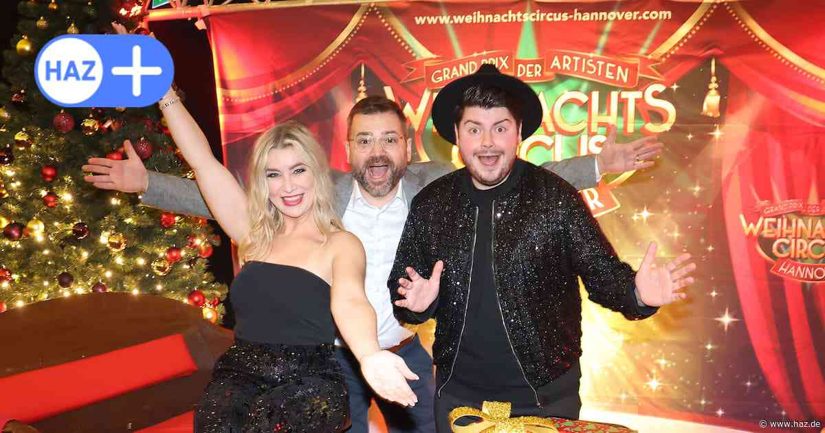 Promis bei Premiere des Weihnachtscircus in Hannover