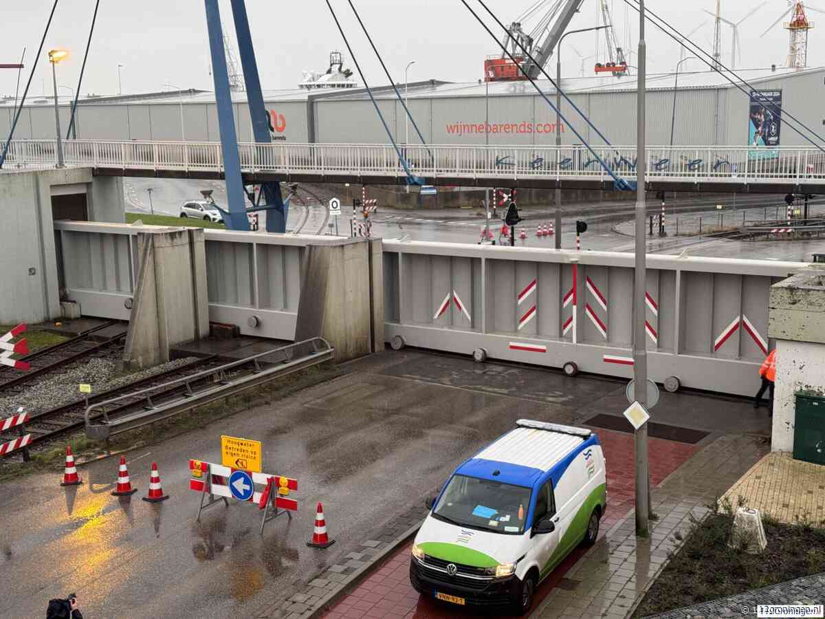 Dijkdoorgangen(coupures) worden donderdagavond afgesloten