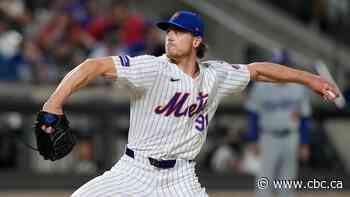 Blue Jays sign left-handed pitcher Josh Walker to 1-year contract