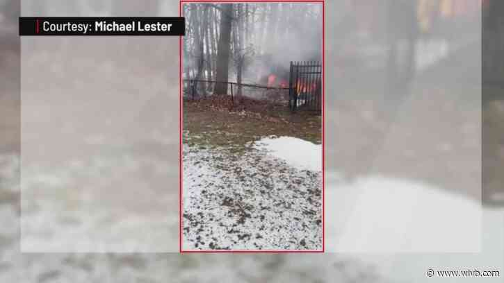 Neighbor recounts Aurora plane crash aftermath