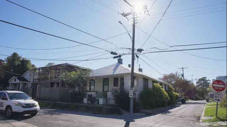 Painting roof white keeps Spanish Town home cooler, saves on energy costs