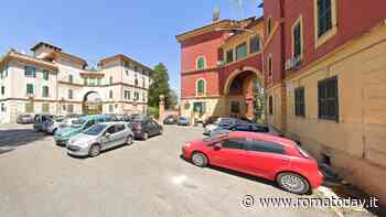 Grossista attende il pusher in piazza, in auto 10 chili di hashish