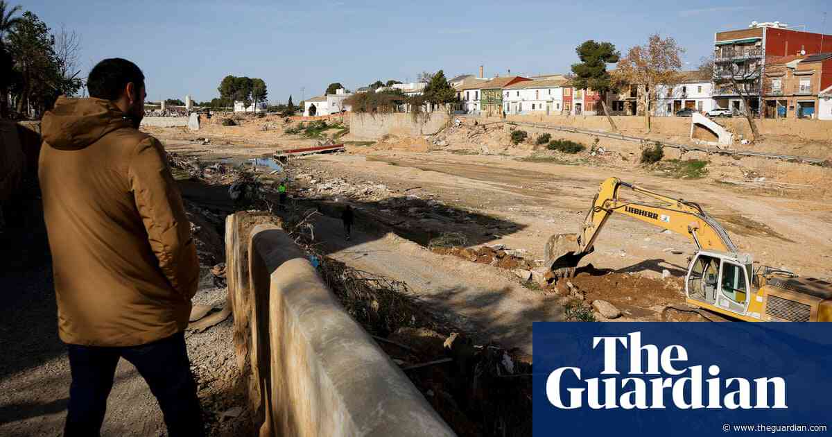 ‘We’re still in survival mode’: anger persists in Valencia weeks after floods