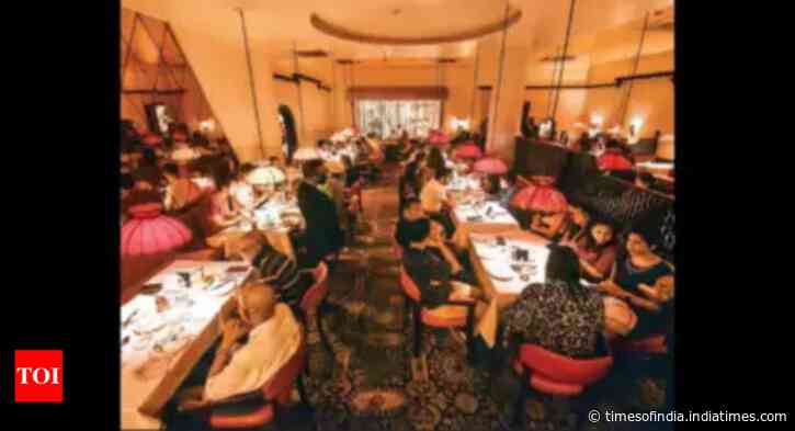 Kolkata's festive fervor: Restaurants and pubs witness surge in footfalls ahead of Christmas and new year