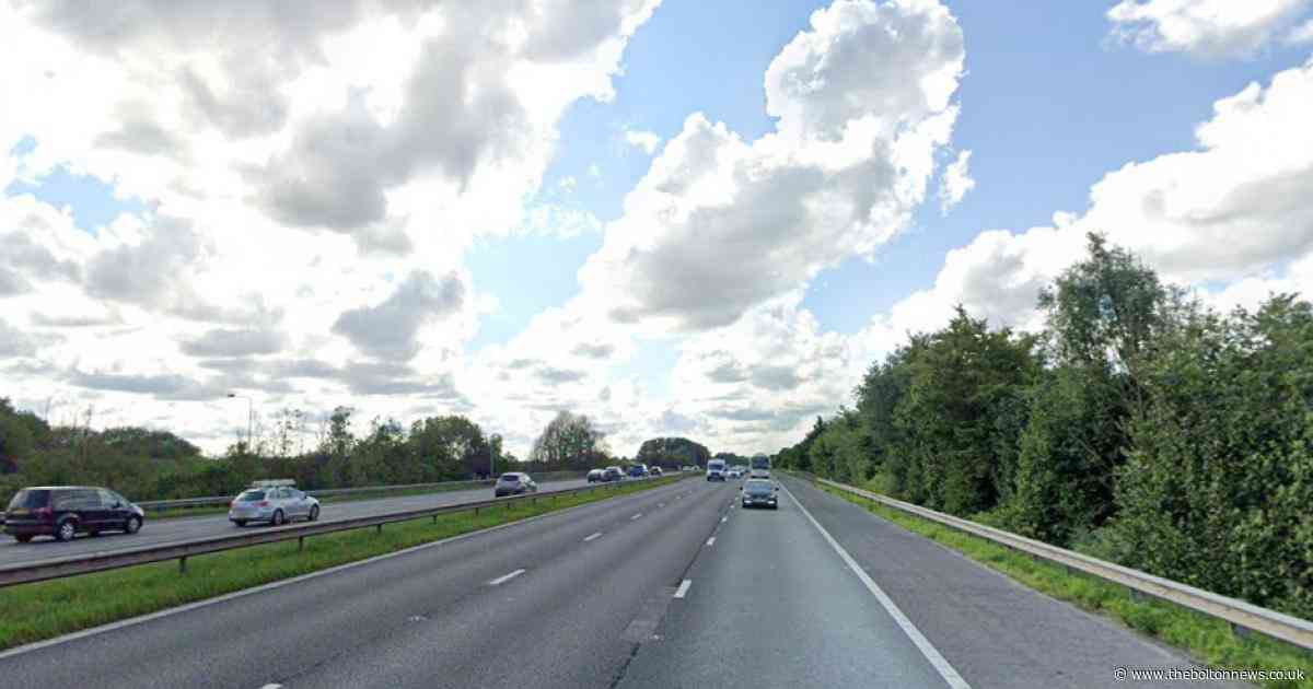 Traffic mayhem on motorway after 'people in the road'