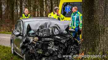 112-nieuws: vrouw gewond na botsing met auto • brand in huis Helenaveen