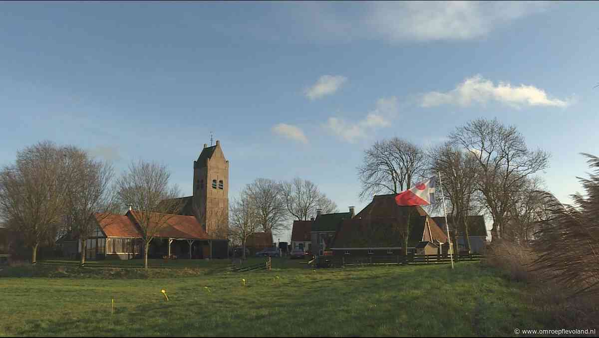 Dronten - Echtpaar koopt half dorp in Friesland: 'Op slag verliefd'