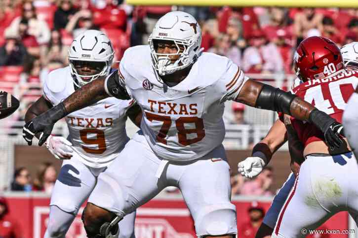 Banks expected to play, Bond unlikely to for Texas in CFP 1st round