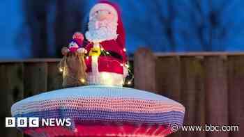 How festive postbox toppers are brought to life