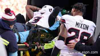 Texans WR Dell carted off with leg injury after TD