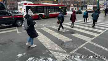 Toronto opens 2 more warming centres as temps dip below -15 C