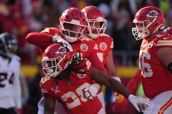 Chiefs take care of Texans to close in on AFC’s No. 1 seed