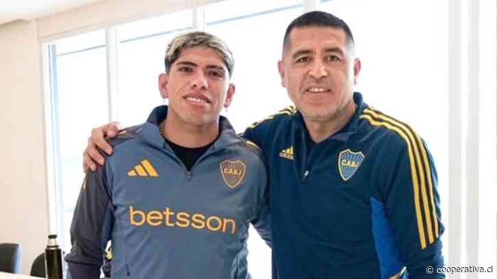 "Lo logré": Carlos Palacios compartió foto junto al ídolo de Boca Juan Román Riquelme