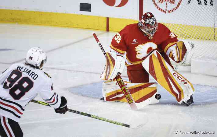 Calgary Flames stay tough at Saddledome, hold off Chicago Blackhawks 6-4