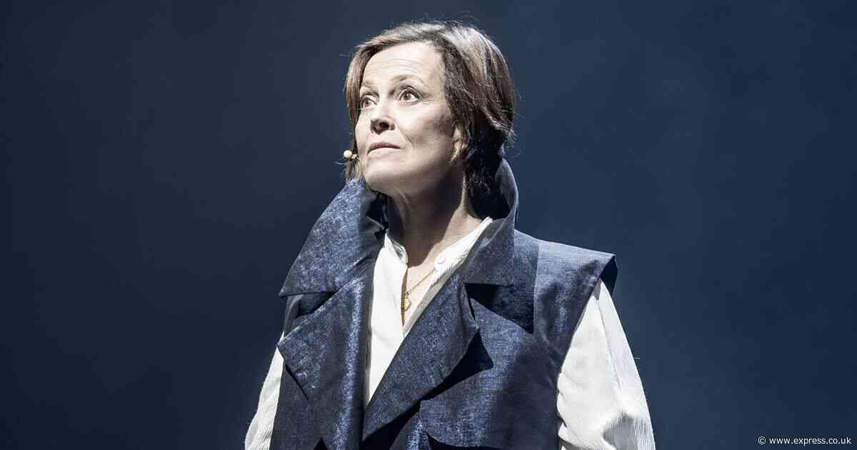 The Tempest starring Sigourney Weaver - REVIEW: Haunting and magnificent