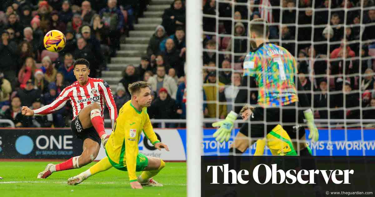 Jobe Bellingham seals Sunderland comeback win over 10-man Norwich