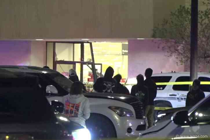 Driver killed by police after driving truck through Texas mall, injuring 5